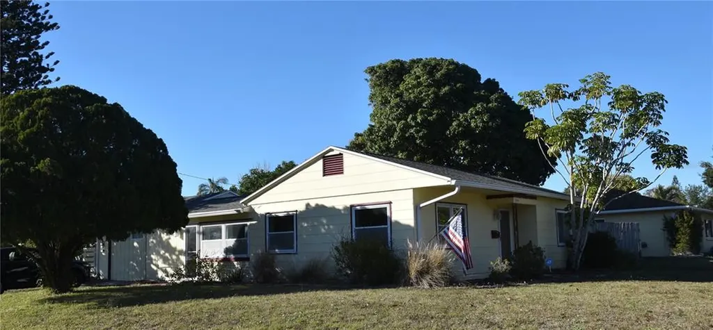 2210 19th Street W Bradenton FL 34205
