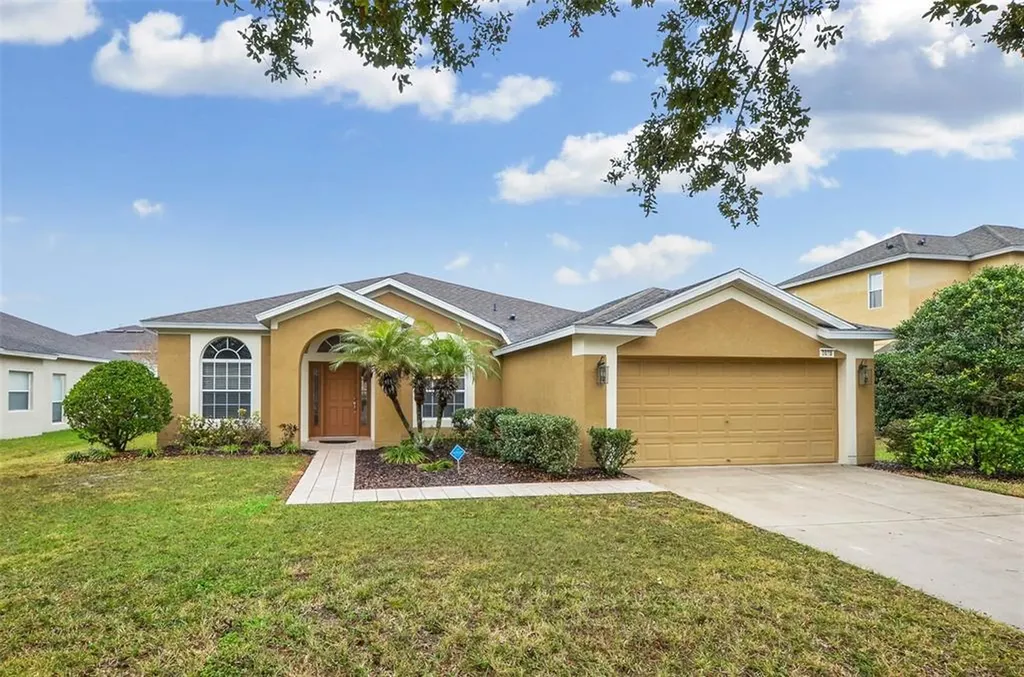 2038 Heartland Circle Valrico FL 33594