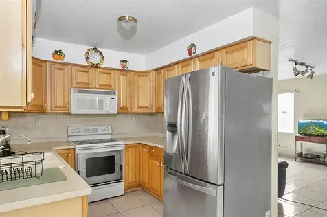 2402 E Annie Street Tampa FL 33612