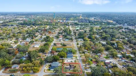 2402 E Annie Street Tampa FL 33612