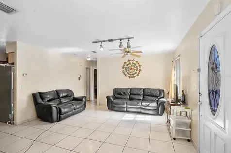 2402 E Annie Street Tampa FL 33612