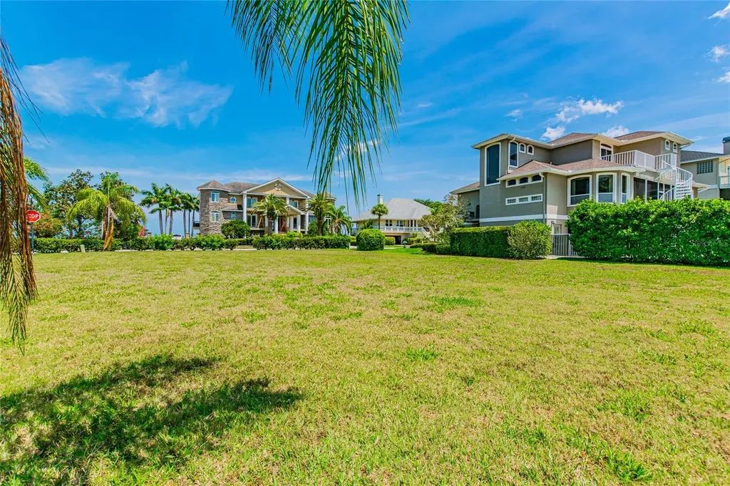 Ketch Court Tarpon Springs FL 34689