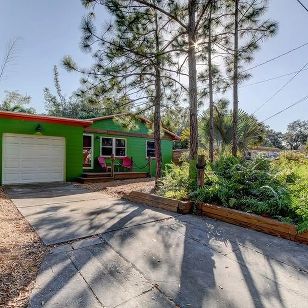 4912 24th Avenue S Gulfport FL 33707