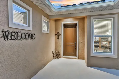 5932 Watercolor Drive Lithia FL 33547
