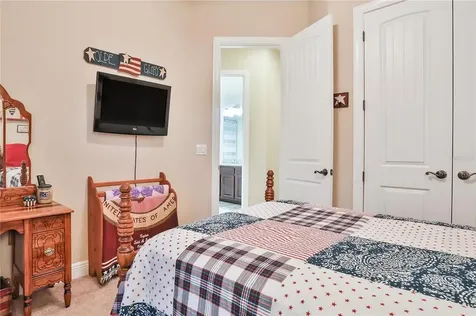 5932 Watercolor Drive Lithia FL 33547
