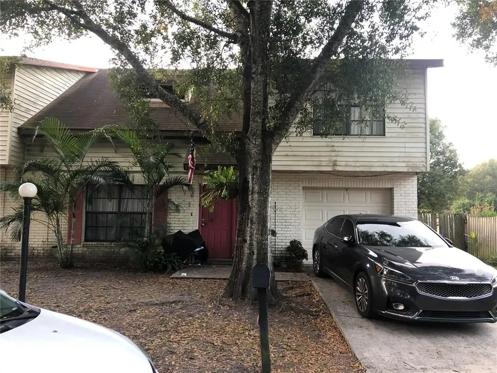 708 Gasparino Court Seffner FL 33584
