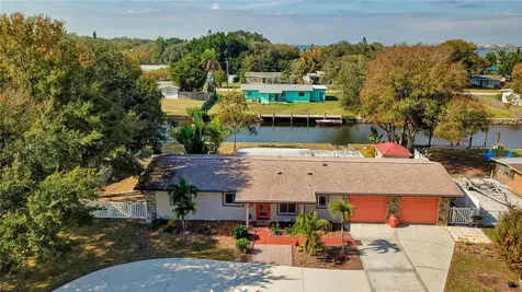 106 22nd Street NE Bradenton FL 34208
