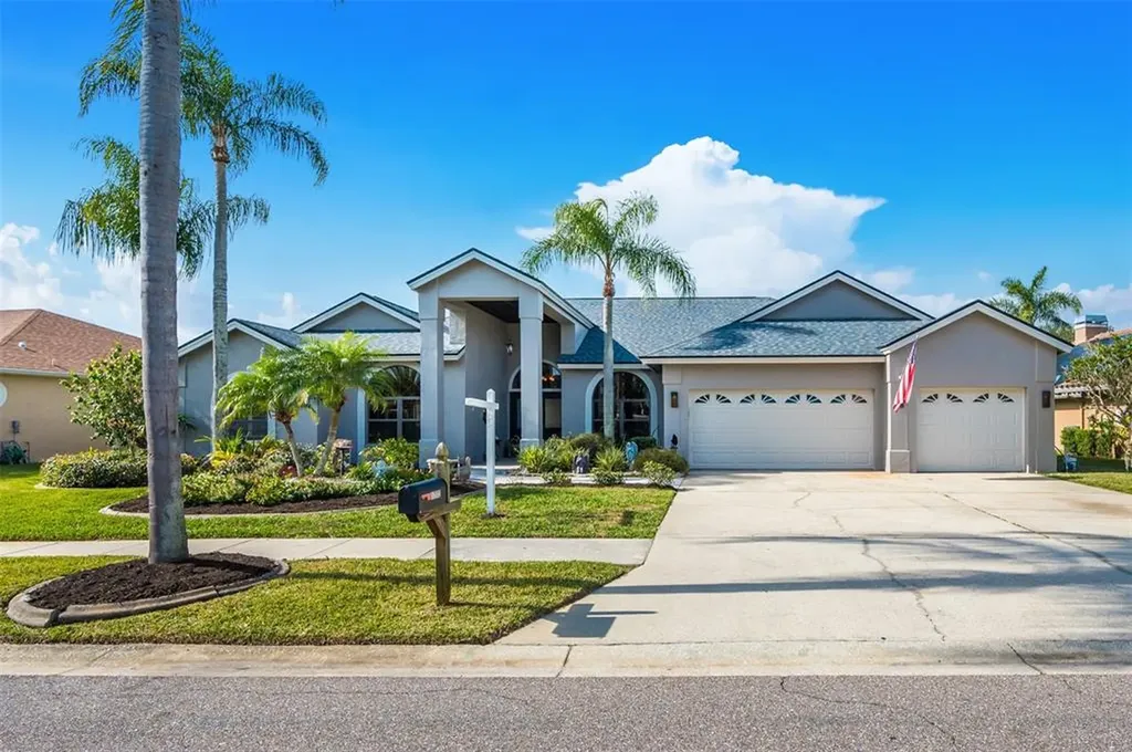 1772 Eagle Trace Boulevard Palm Harbor FL 34685