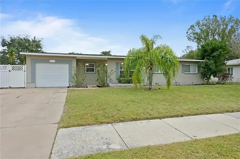 6827 16th Street N St Petersburg FL 33702