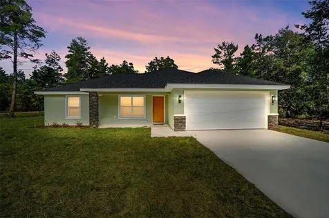 47 Fisher Way Trail Ocklawaha FL 32179