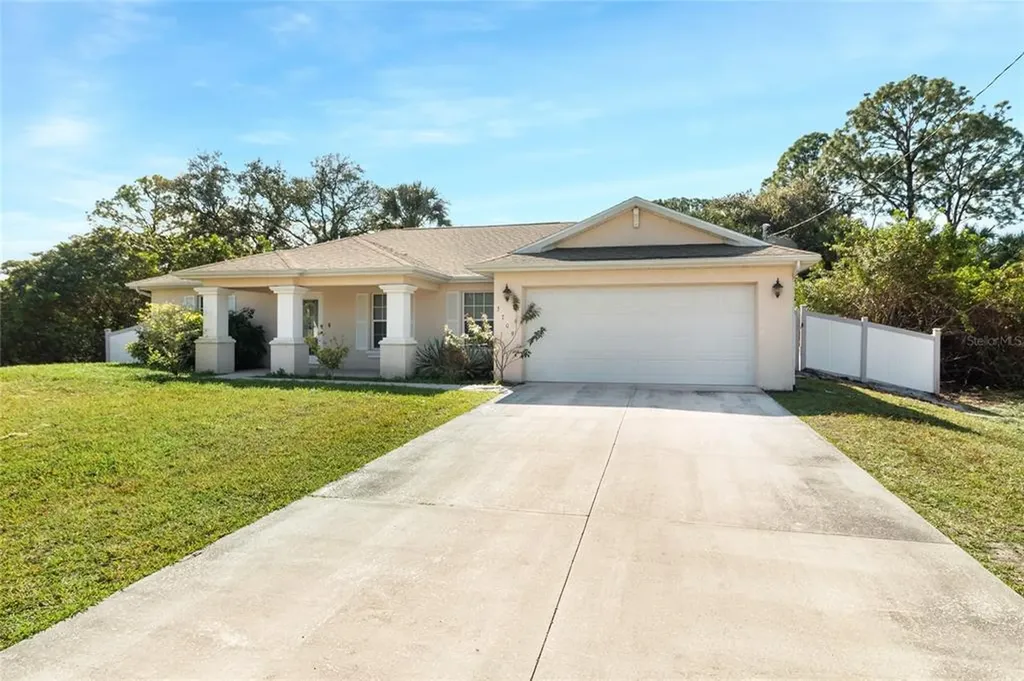 3709 Kilarney Street Fort Myers FL 33905