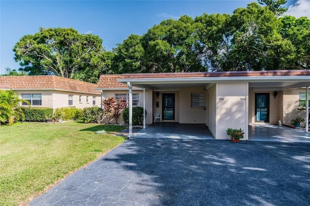 506 47th Avenue Dr W Bradenton FL 34207