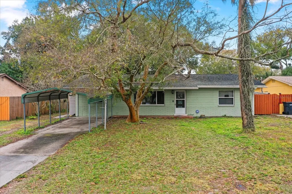2548 57th Place N St Petersburg FL 33714