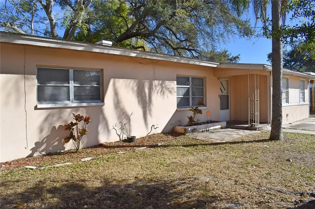 1413 Lynn Avenue Clearwater FL 33755