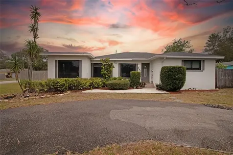 2495 37th Avenue N St Petersburg FL 33713