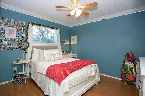 942 Maple Forest Drive Orlando FL 32825