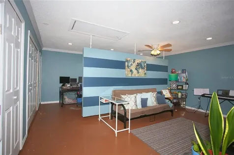 942 Maple Forest Drive Orlando FL 32825