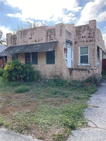 2326 4th Avenue N St Petersburg FL 33713