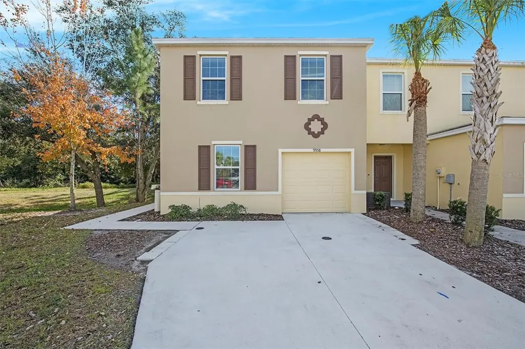 9958 Hound Chase Drive Gibsonton FL 33534