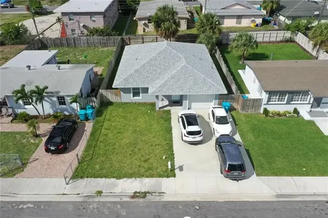 521 NW 11th Avenue Boynton Beach FL 33435