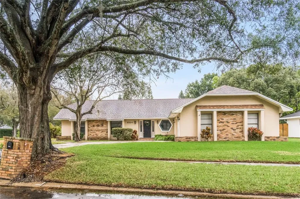 5504 Pine Shade Court Orlando FL 32819