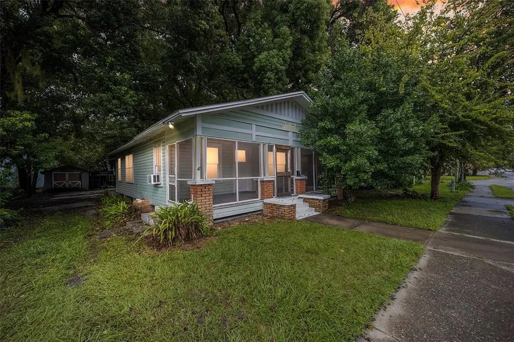 208 NW 3rd Street Gainesville FL 32601