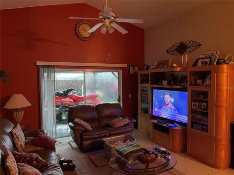 918 Rivecon Avenue Orlando FL 32825