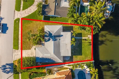 1254 Cordova Boulevard NE St Petersburg FL 33704
