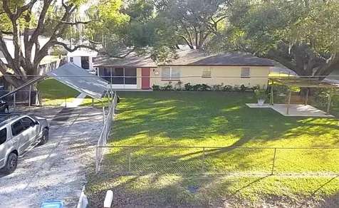 5210 Lowell Road Tampa FL 33624