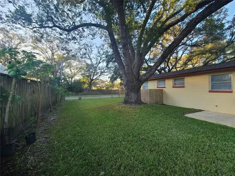 5210 Lowell Road Tampa FL 33624