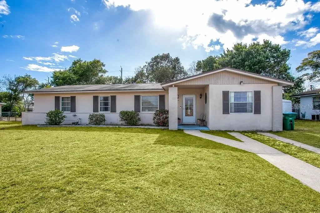 2314 California Street Deltona FL 32738