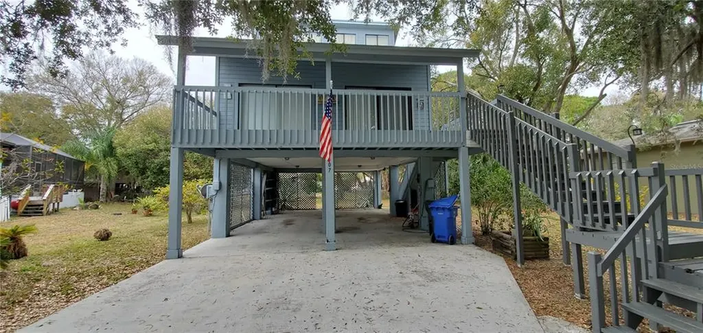 607 10th Street SW Ruskin FL 33570
