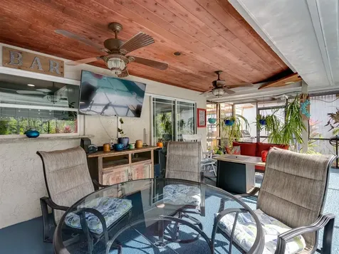 13606 Clubside Drive Tampa FL 33624