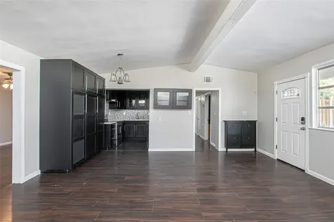 7502 Lakeside Boulevard Tampa FL 33614