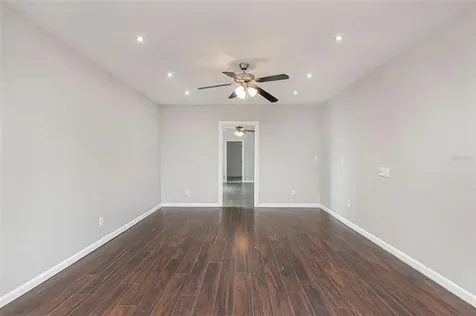 7502 Lakeside Boulevard Tampa FL 33614