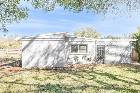 7502 Lakeside Boulevard Tampa FL 33614