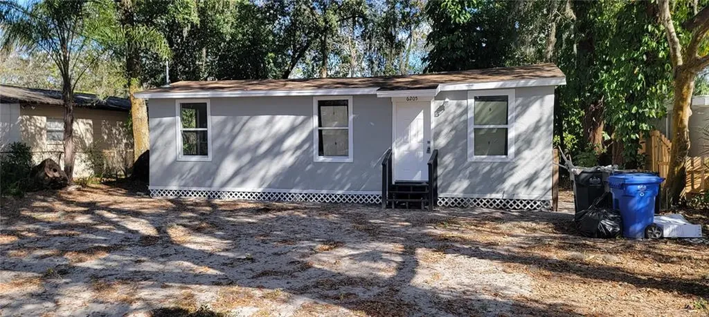 6205 N 49th Street Tampa FL 33610