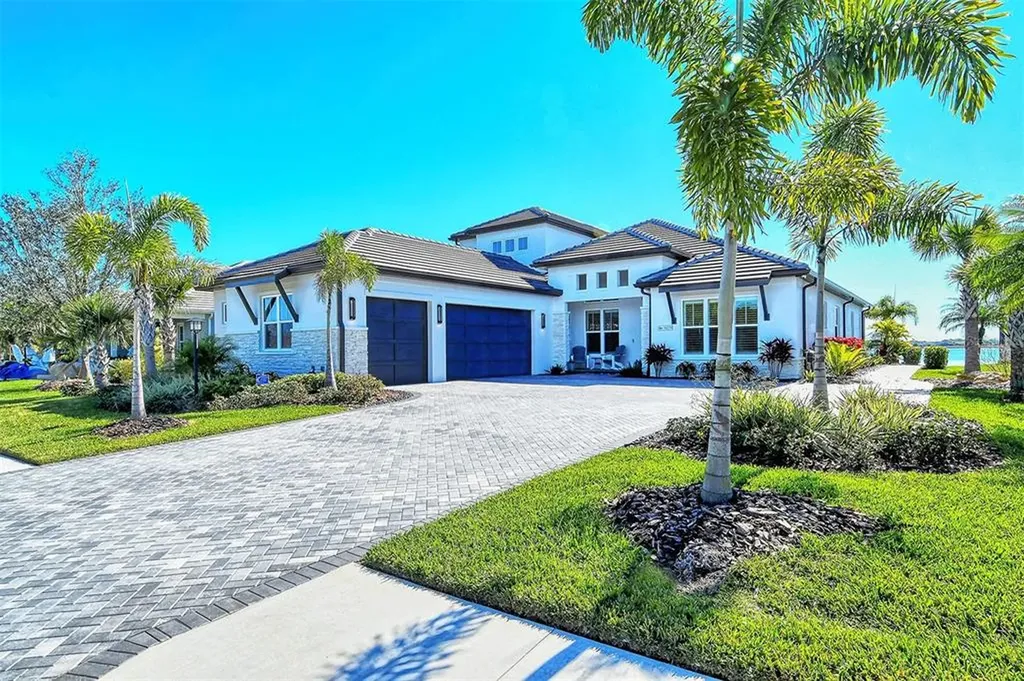 8079 Waterbend Trail Sarasota FL 34240