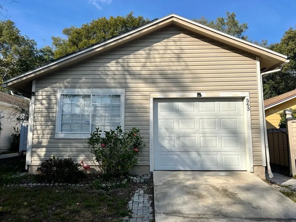 563 Portland Circle Apopka FL 32703