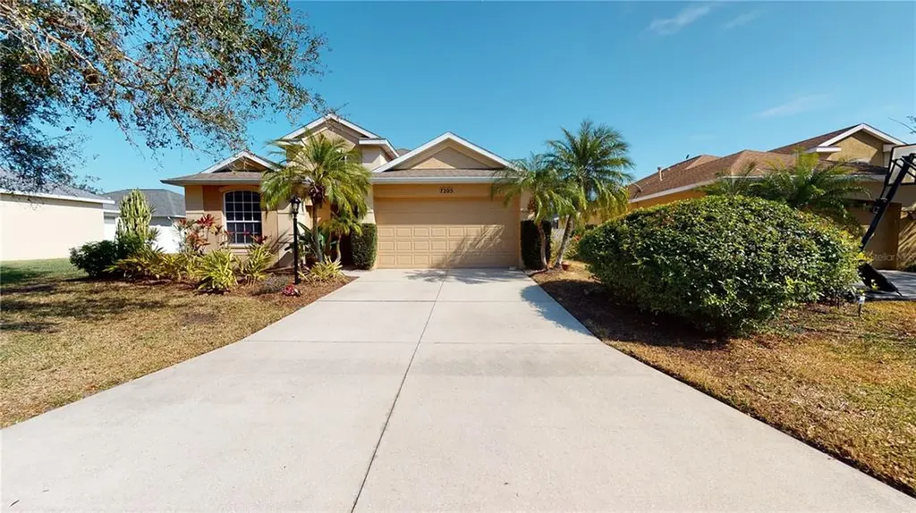 7205 Garland Lane Lakewood Ranch FL 34202