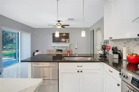 931 Gillingham Court Kissimmee FL 34758