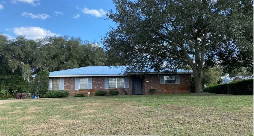 1102 Voncile Street Lake Wales FL 33853
