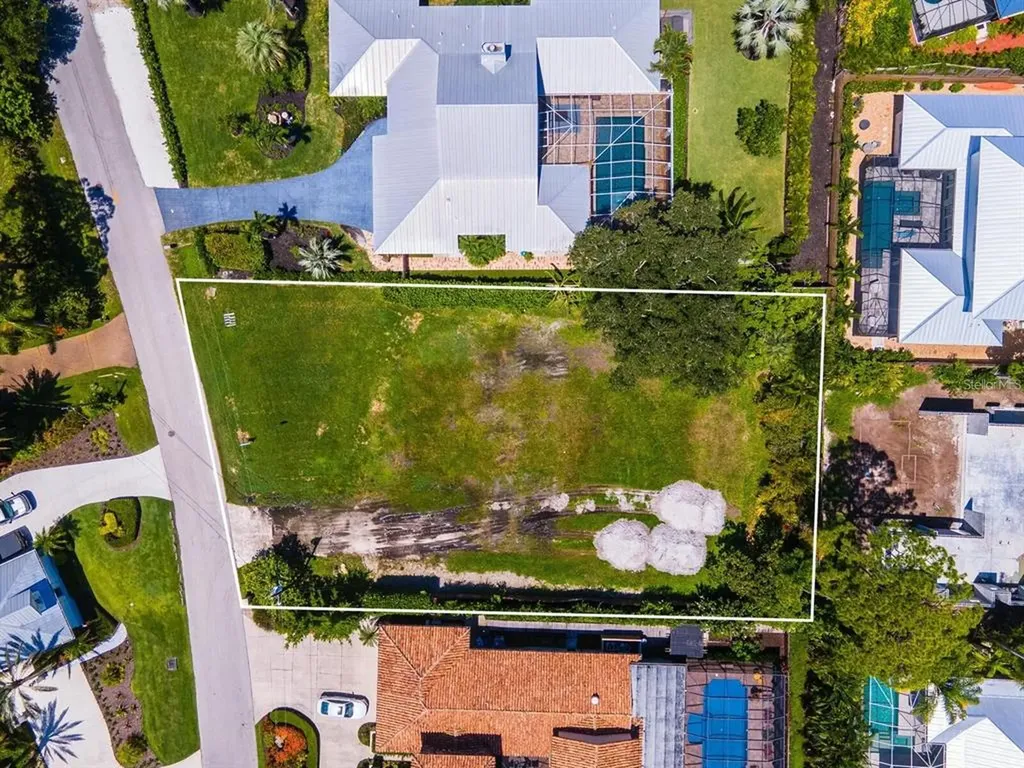 1519 N Lake Shore Drive Sarasota FL 34231