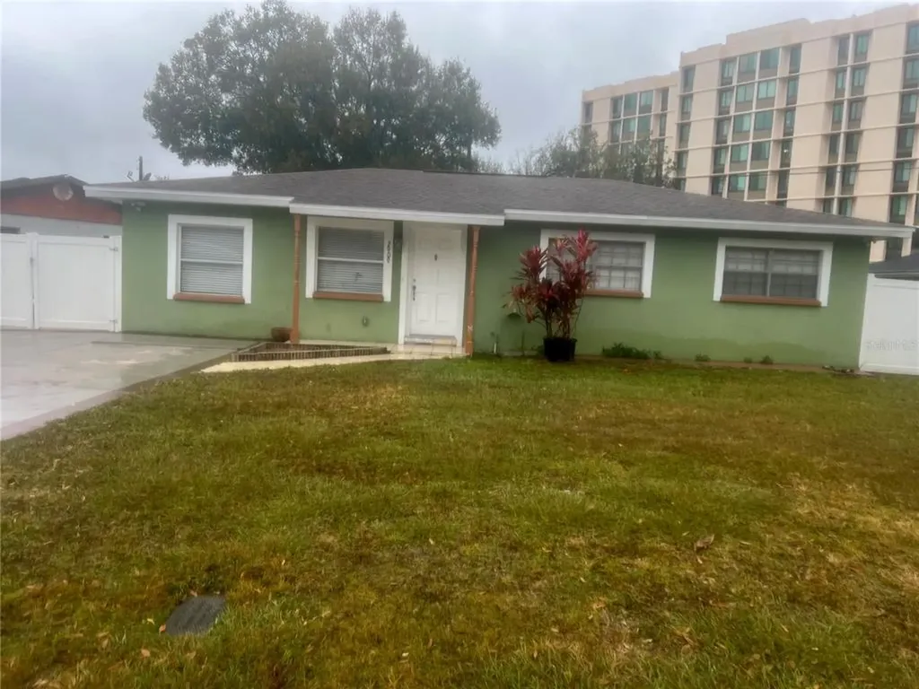 2909 W Saint John Street Tampa FL 33607