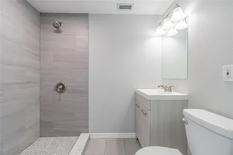 2825 Jamaica Street Sarasota FL 34231