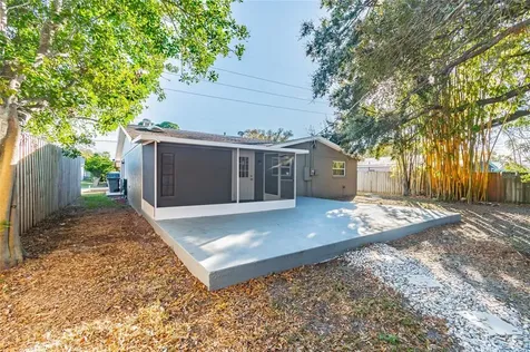 2825 Jamaica Street Sarasota FL 34231