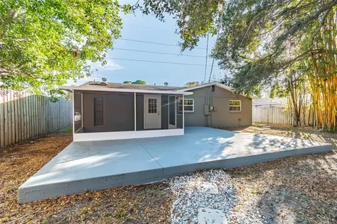 2825 Jamaica Street Sarasota FL 34231