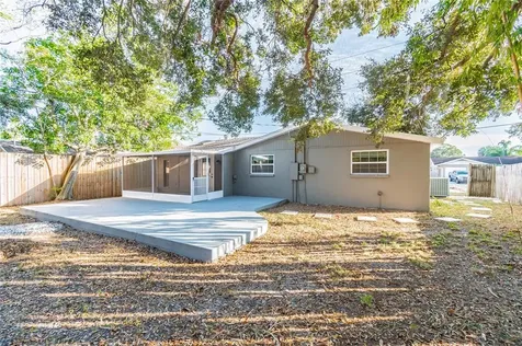 2825 Jamaica Street Sarasota FL 34231