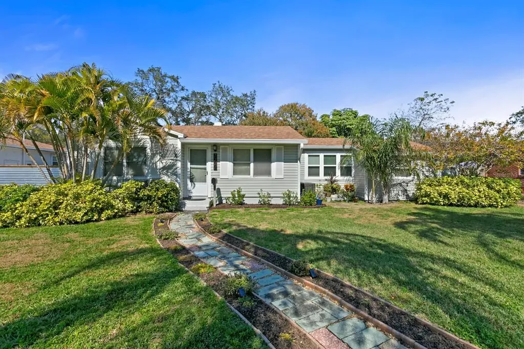 7227 1st Avenue N St Petersburg FL 33710