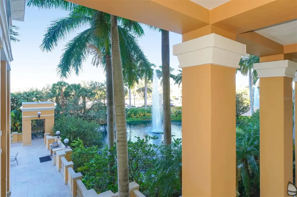 750 N Tamiami Trail Sarasota FL 34236